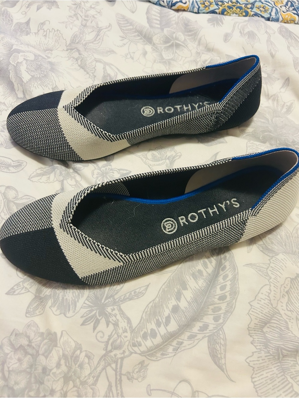 Rothy's Black and White Plaid round toed Ballet Flats Sz 10.5